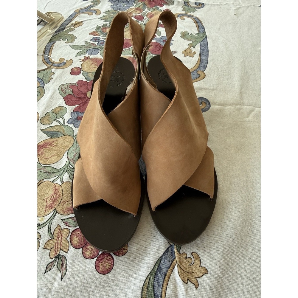 ATP All Tomorrow's Parties Women Block Heel Sandals‎ Peep Toe Tan Size 40/9